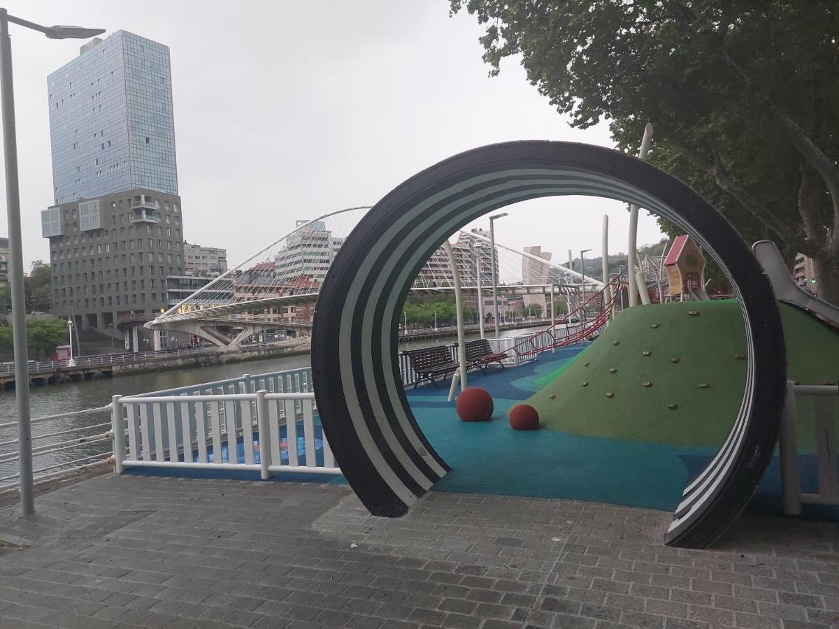 Bilbao Center Apt 90'S Parking 外观 照片